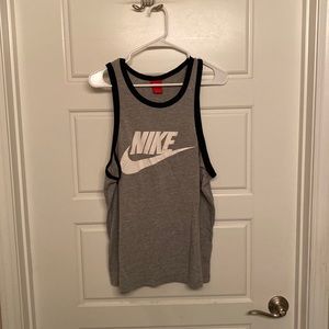 Mens Large Nike tank top, excellent condition!